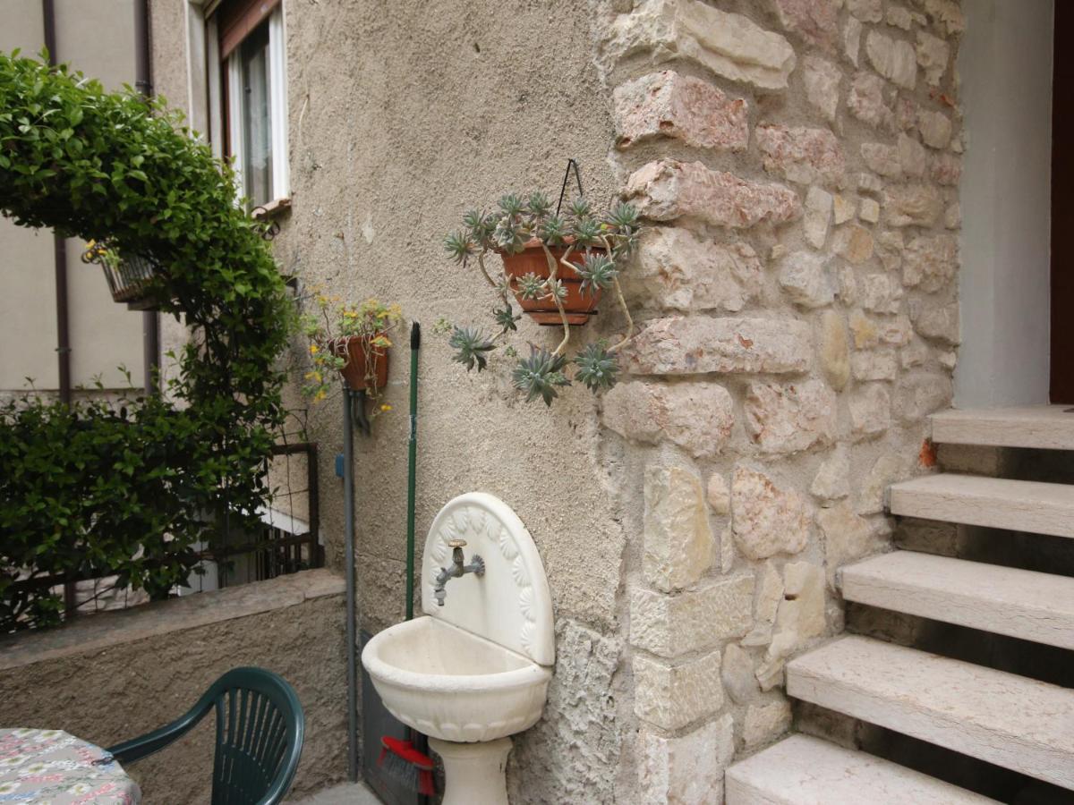 Villa Casa Angelo Torri Del Benaco Esterno foto